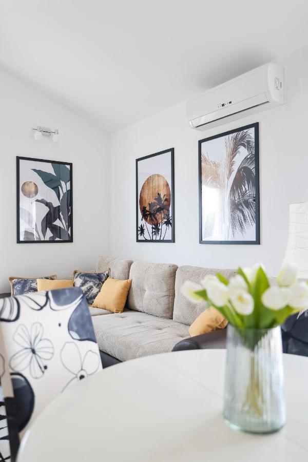 Chill 4 Real Sea View Mandre Apartment Bagian luar foto